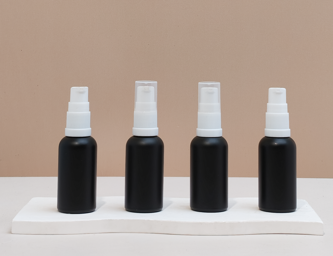 30Ml Glass Bottle With White Treatment Pump (Round)