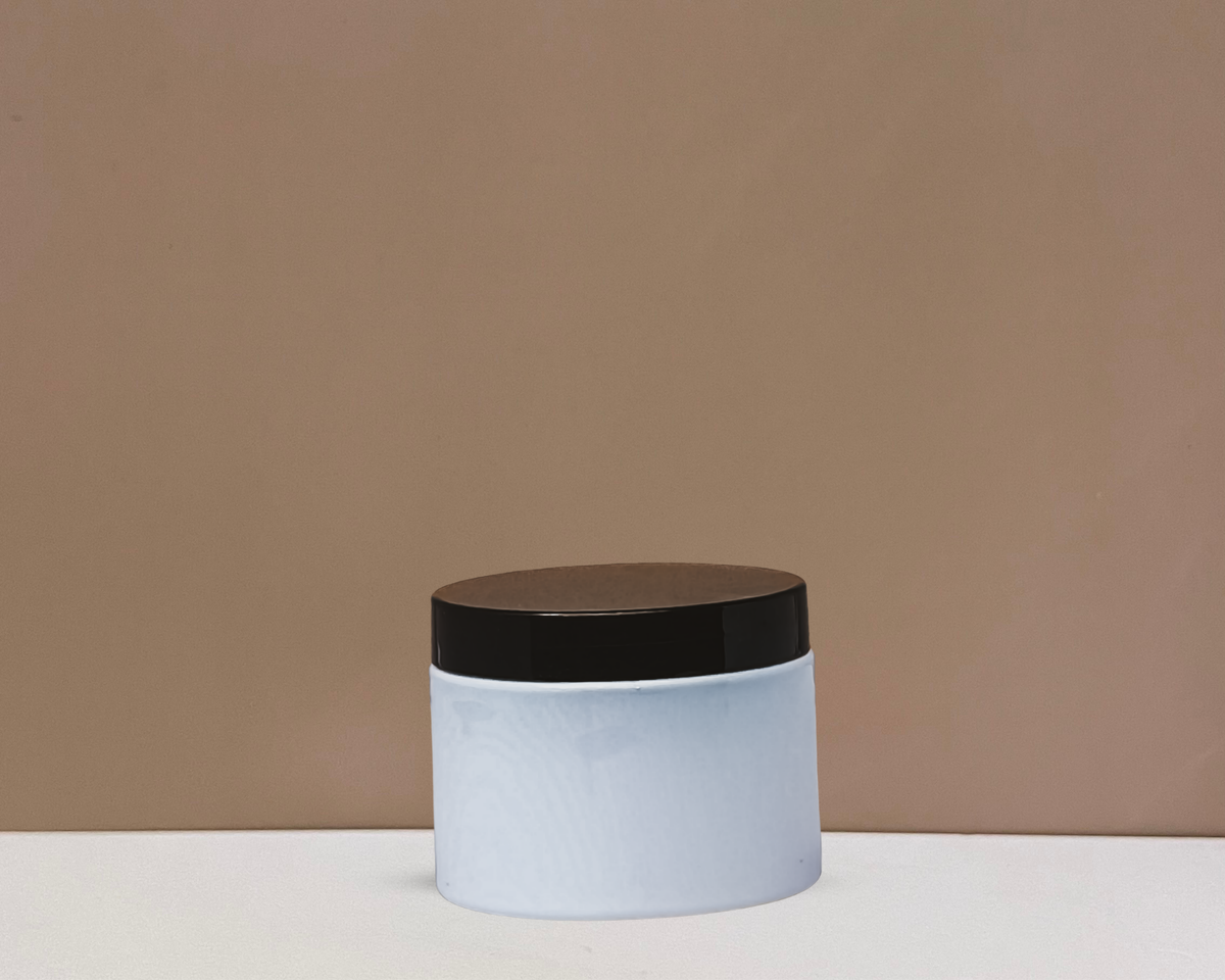 300g Plastic Jar With Black Lid