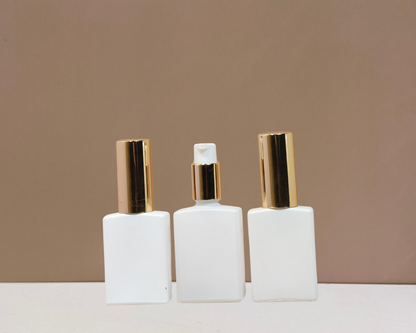 30ml Rectangle Glass Bottle with Gold Treatment Pump