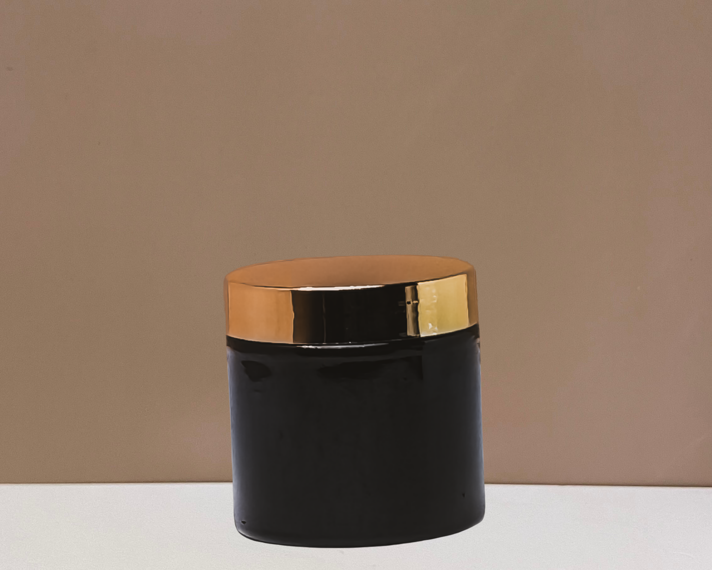 200g Plastic Jar With Gold Electroplated Lid