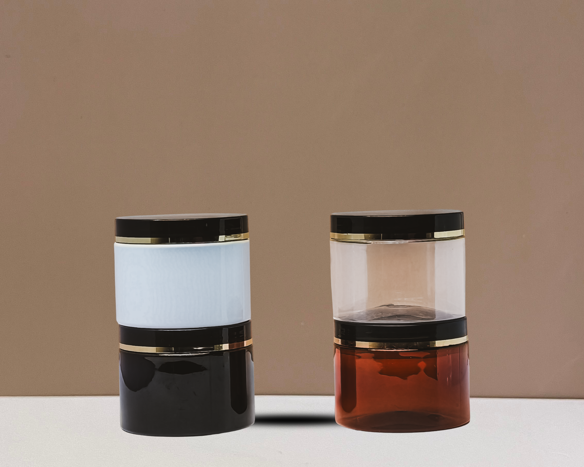 300g Plastic Jar Black Lid With Gold Strip