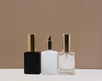 30ml Rectangle Glass Bottle with Gold Mist Sprayer