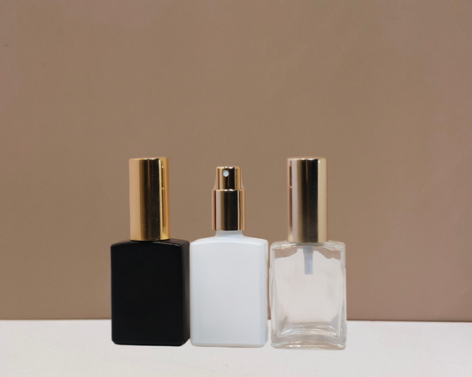 30ml Rectangle Glass Bottle with Gold Mist Sprayer