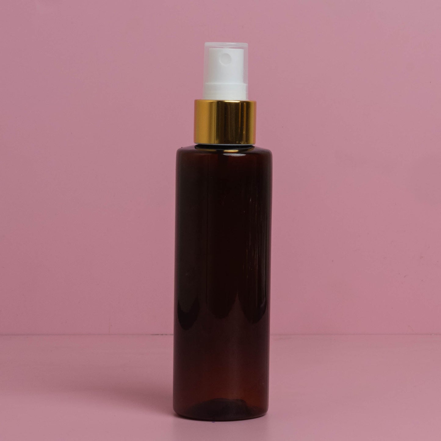 150Ml Pet Bottle With Gold Mist Spray