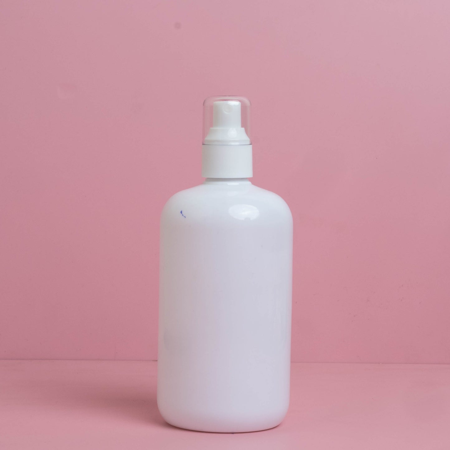 500Ml Short Pet Bottle With White Mist Spray