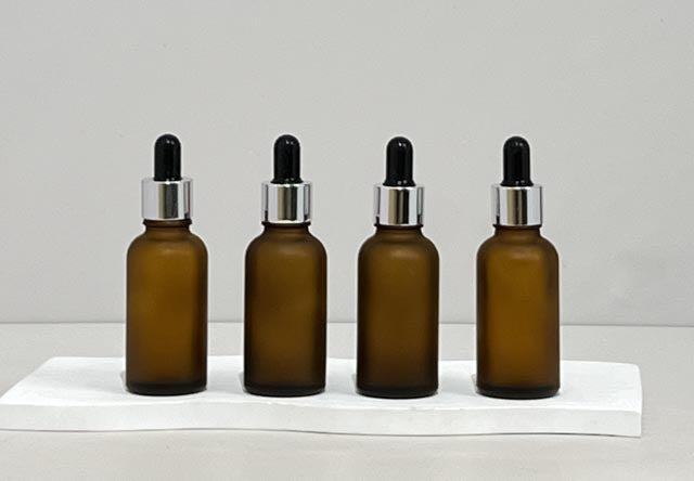 30Ml Glass Bottle With Silver Black Dropper
