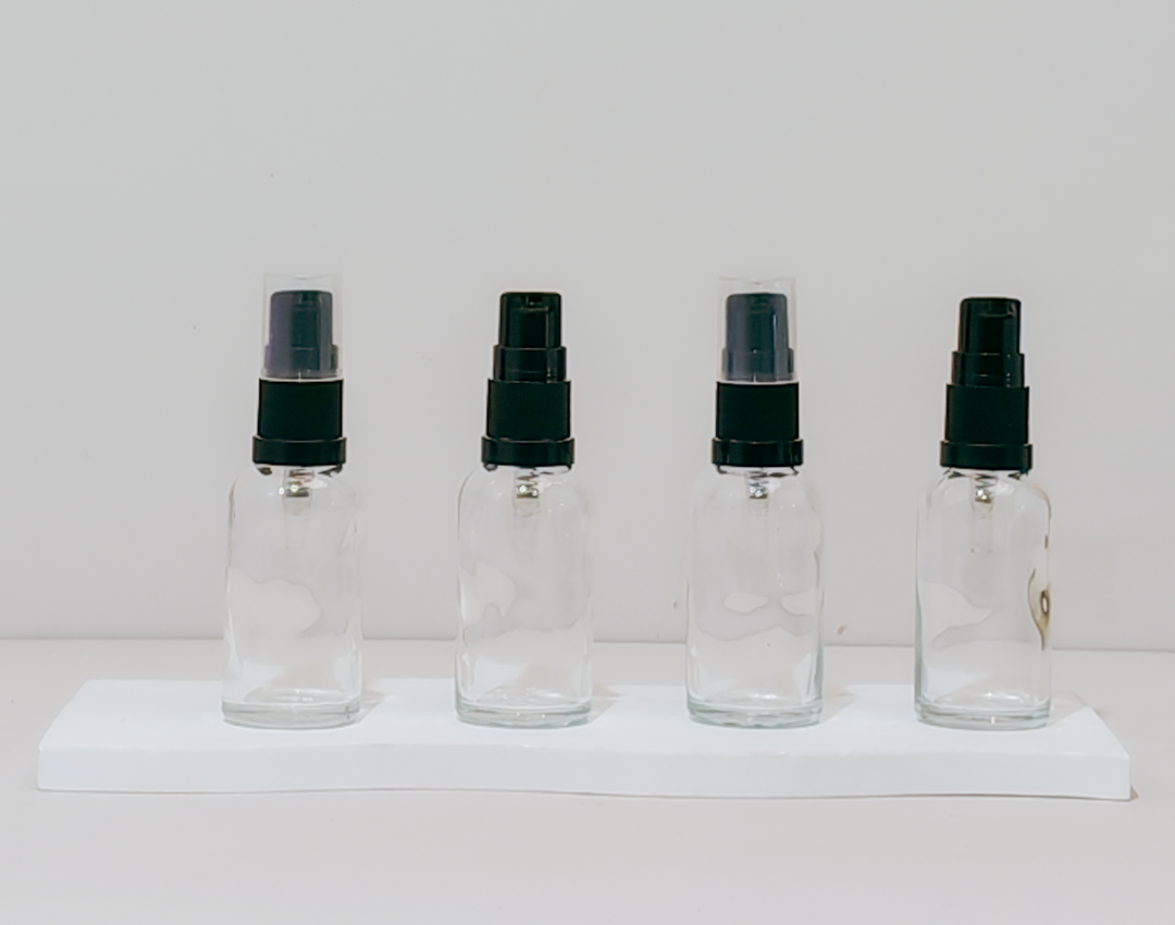 30Ml Glass Botte With Black Treatment Pump (Round)