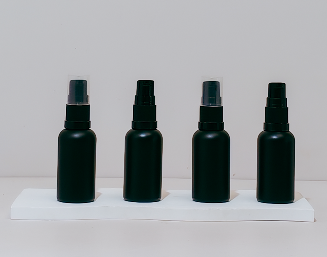 30Ml Glass Botte With Black Treatment Pump (Round)