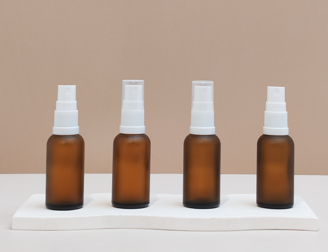 30Ml Glass Bottle With White Mist Sprayer (Round)