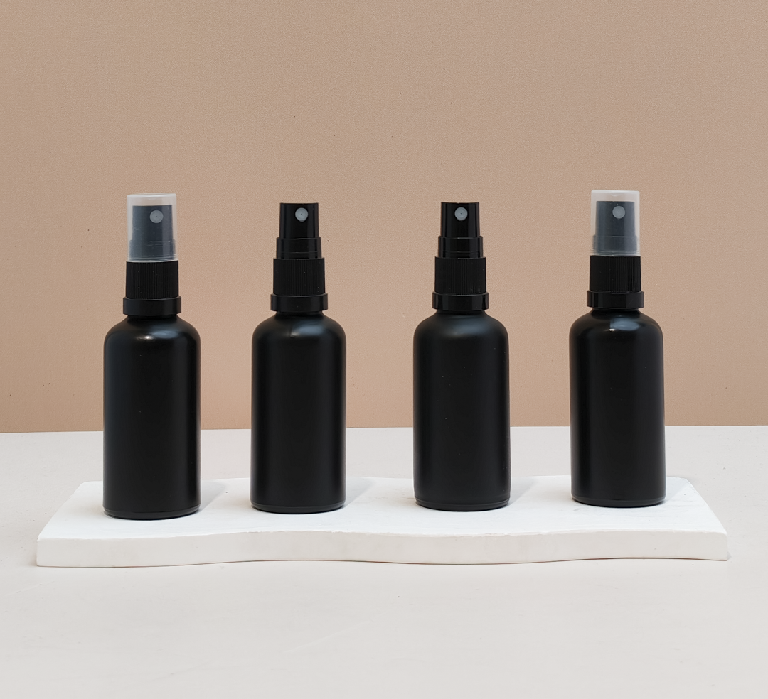 50Ml Glass Bottle With Black Mist Sprayers (Round)