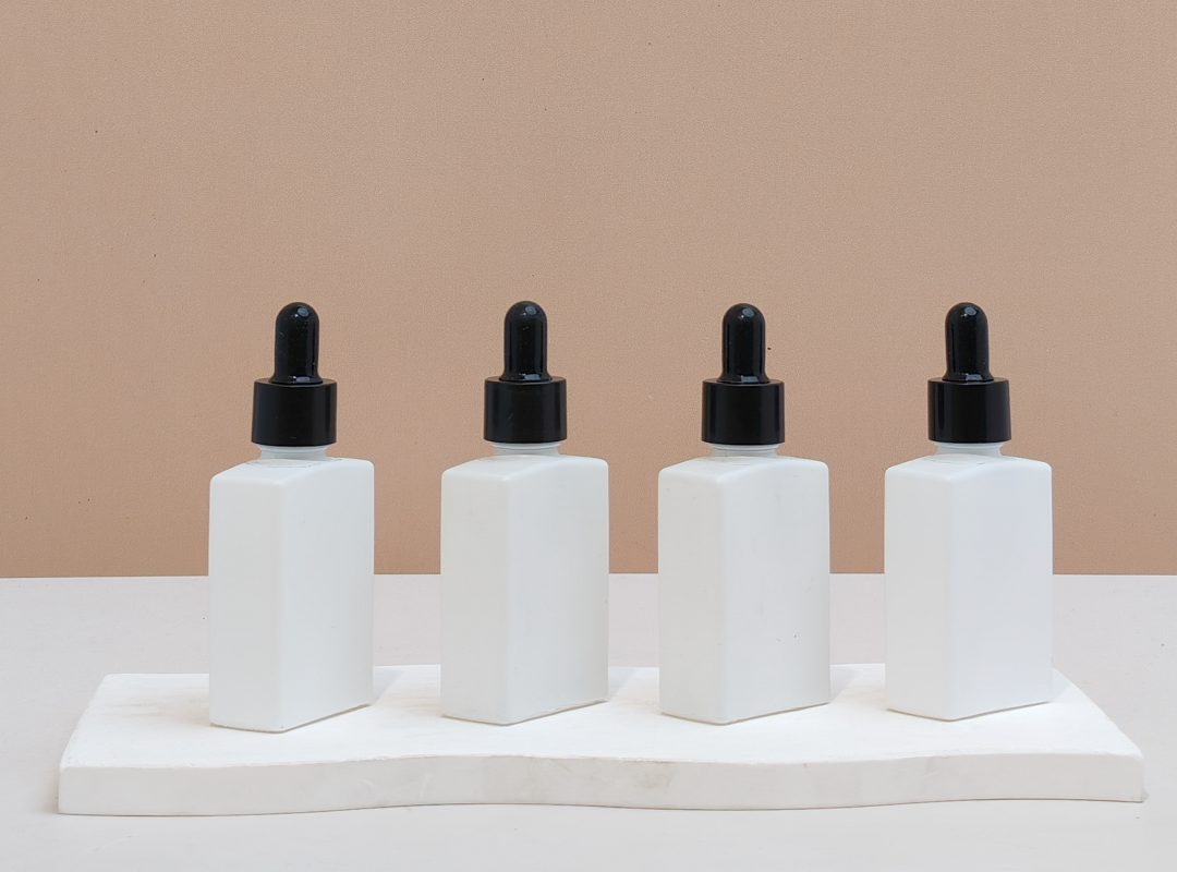 30ml Matte White Rectangle Glass Bottle