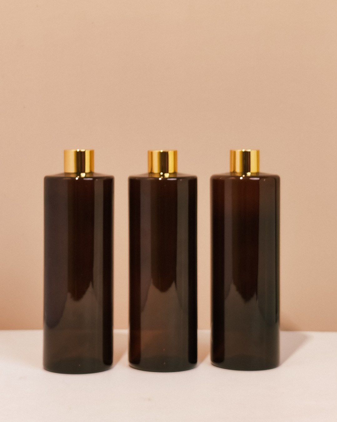 500Ml Tall Pet Bottle With Gold Shinny Screw Caps