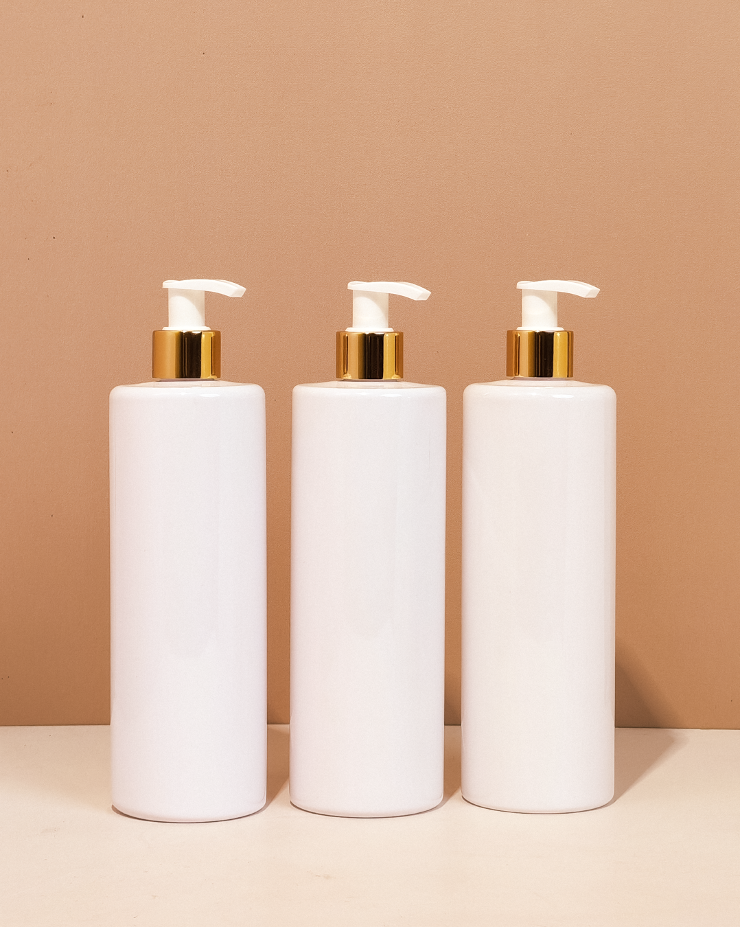 500Ml Tall Pet Bottle With Old Gold White Lotion Pump