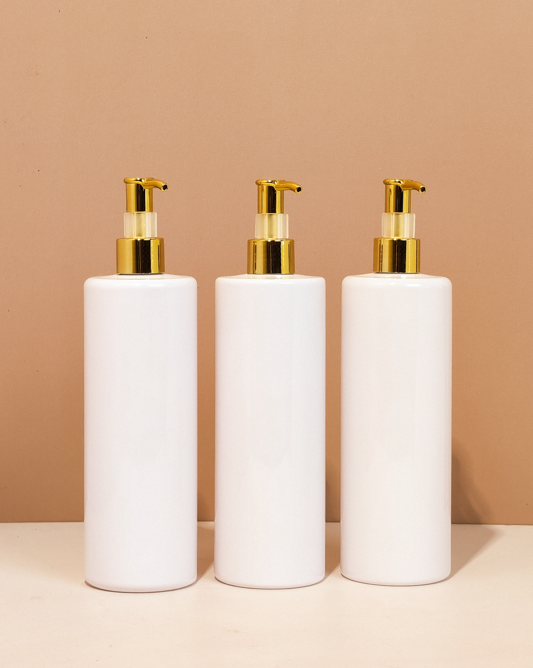 500Ml Tall Pet Bottle With All Gold Lotion Pump