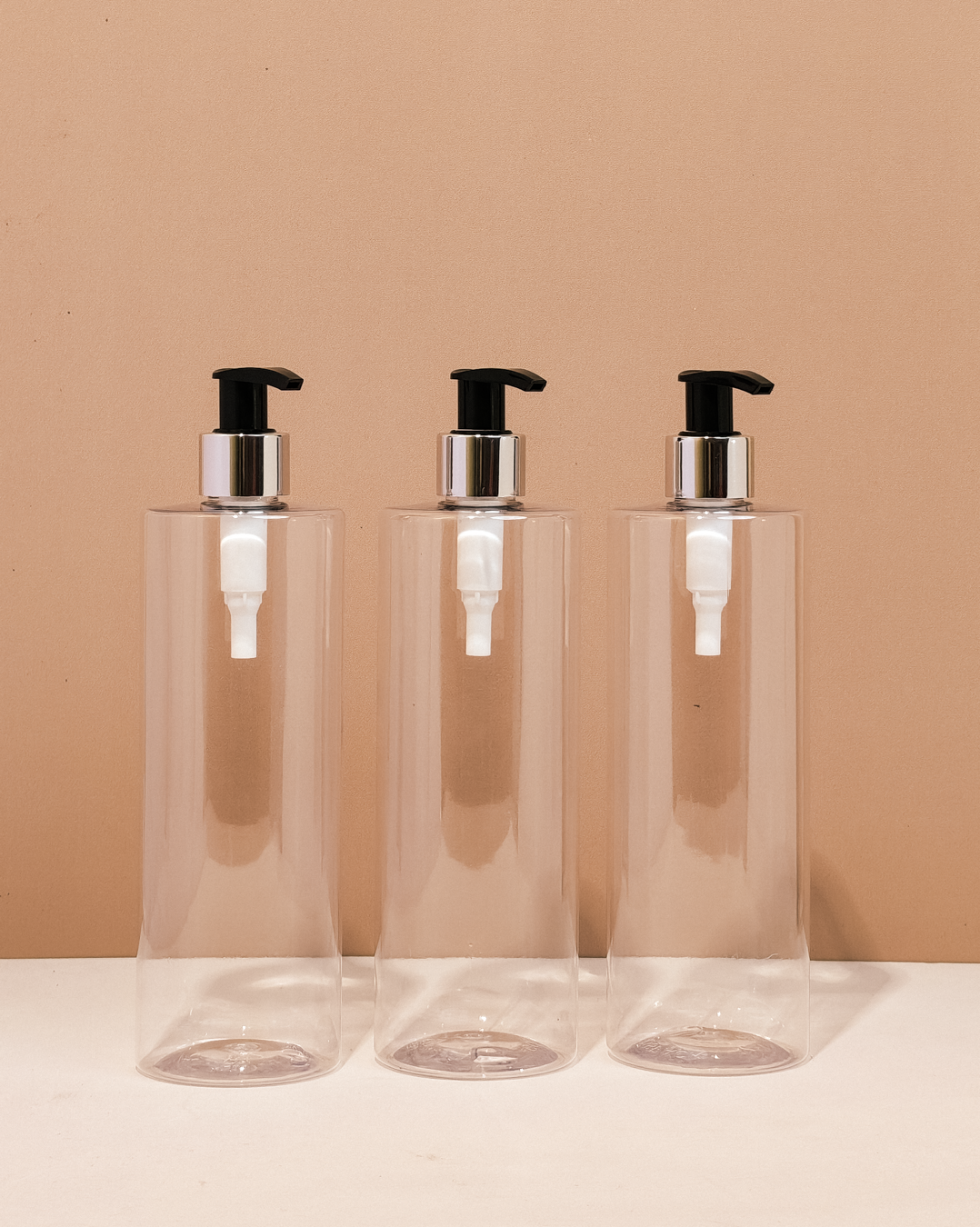 500Ml Tall Pet Bottle With Silver Black Lotion Pump
