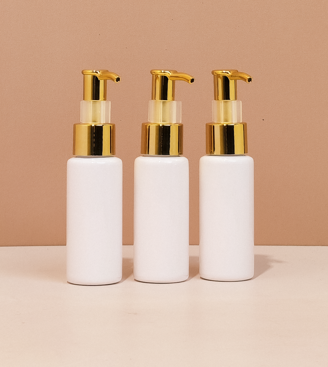 60Ml Pet Bottle With All Gold Lotion Pump