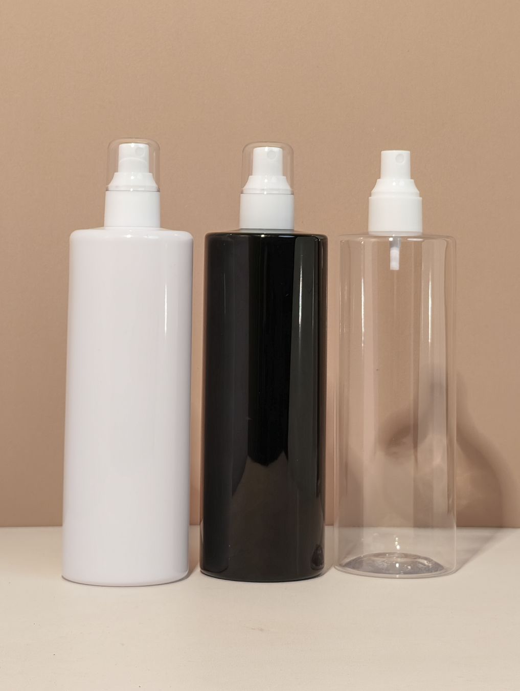 500Ml Tall Pet Bottle With White Mist Spray