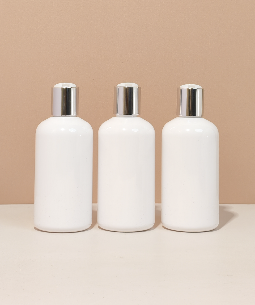 250Ml Short Pet Bottle With Silver Press Cap