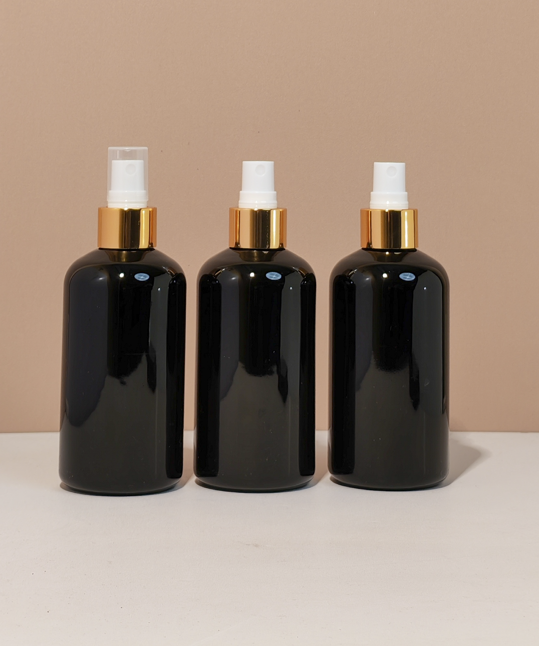 250Ml Short Pet Bottle With Gold Mist Spray