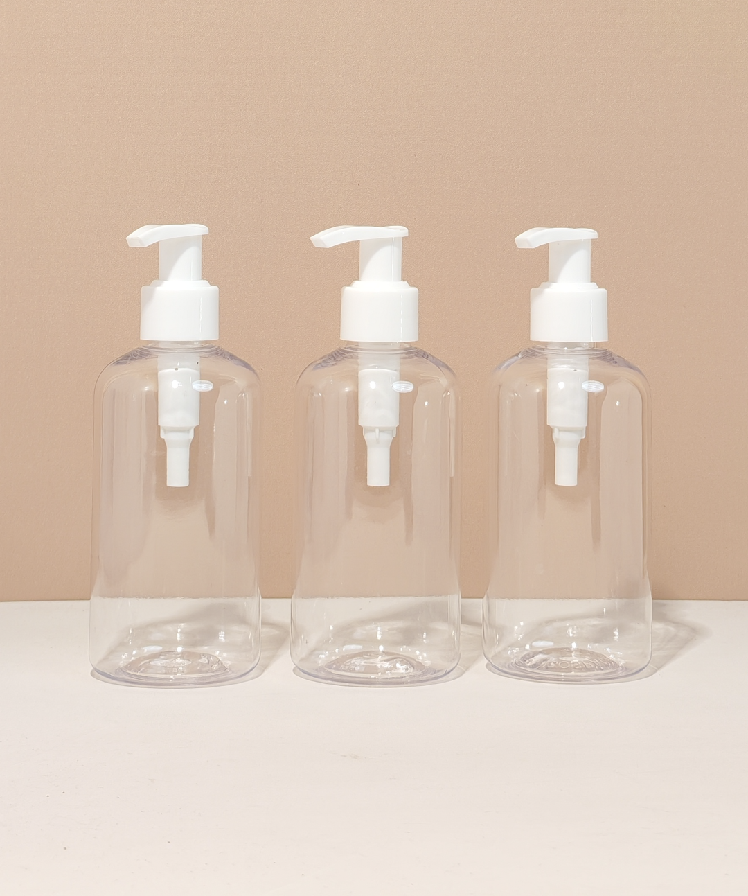 250Ml Short Pet Bottle With Old White Lotion Pump