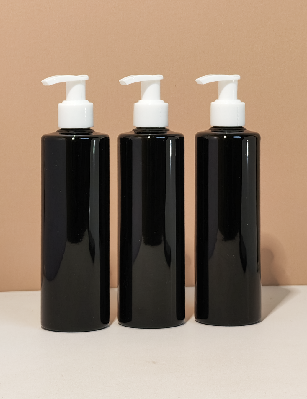 250Ml Tall Pet Bottle With Old White Lotion Pump