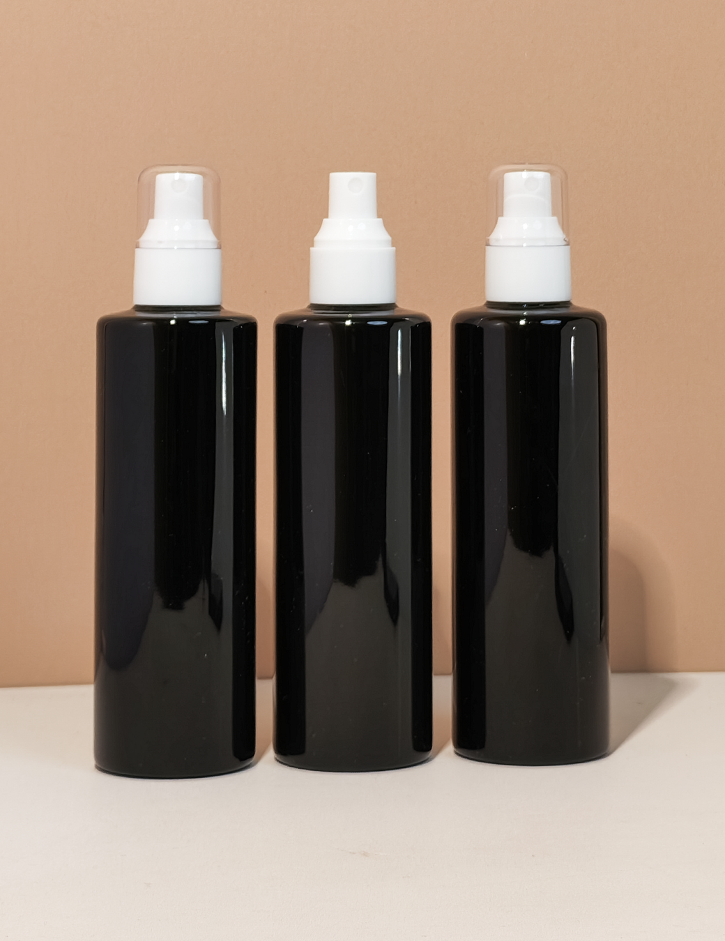 250Ml Tall Pet Bottle With White Mist Spray